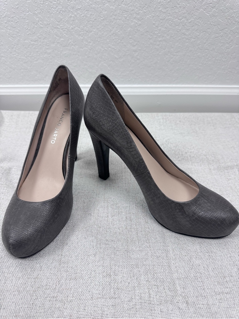Franco Sarto Gray Snake Embossed Cicero Textured High Heel Pumps 8.5